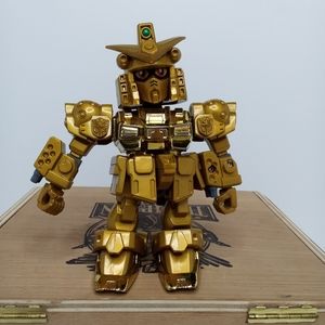 BANDAI SD Superior Gundam Force Robot Action Figure Gold Captain 5"